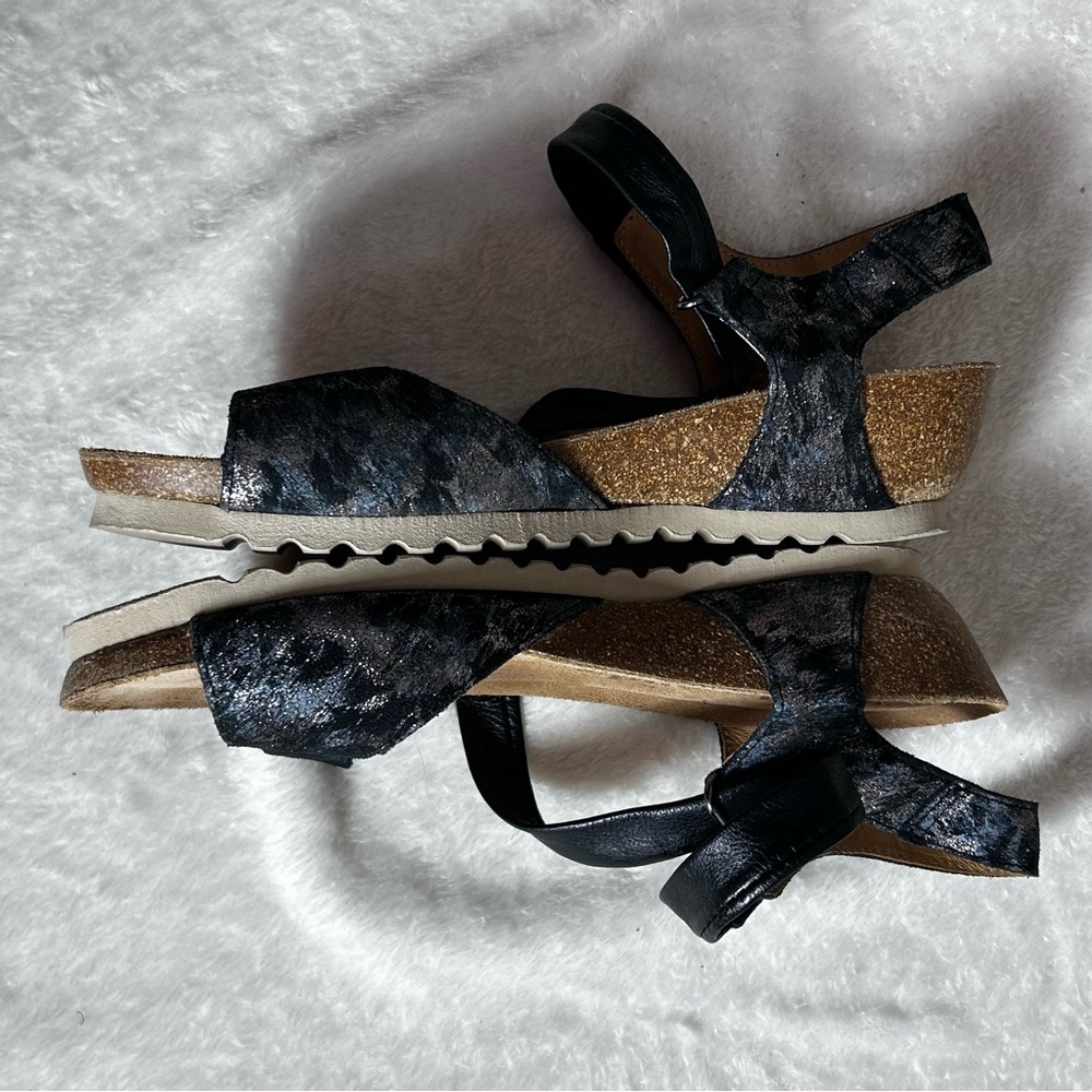 Wandapanda Blue and Silver Leather Adjustable Strap Womens Wedge 2” Heel Sandals - Picture 5 of 11